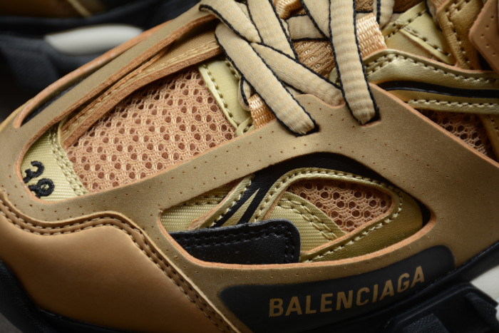 BLCG WMNS TRACK TRAINER ‘GOLD’ 542436 W2CD1 8000