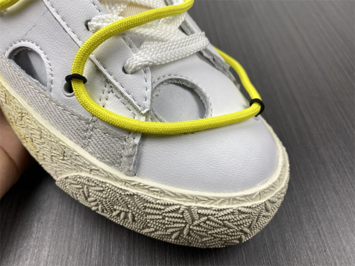 Off-White x Nike Blazer Low "White/University Red" DH7863-100