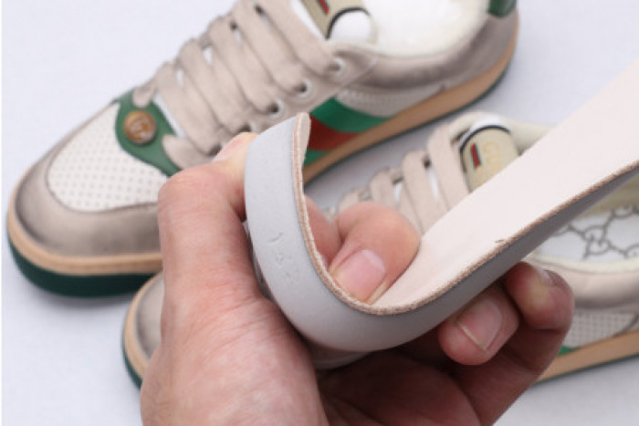 GUCC ACE EMBROIDERED LOW-TOP SNEAKER 9AZ1XJ378J4