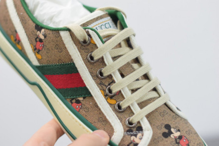 GUCC RHYTON SNEAKER 19668 DRW00 2088