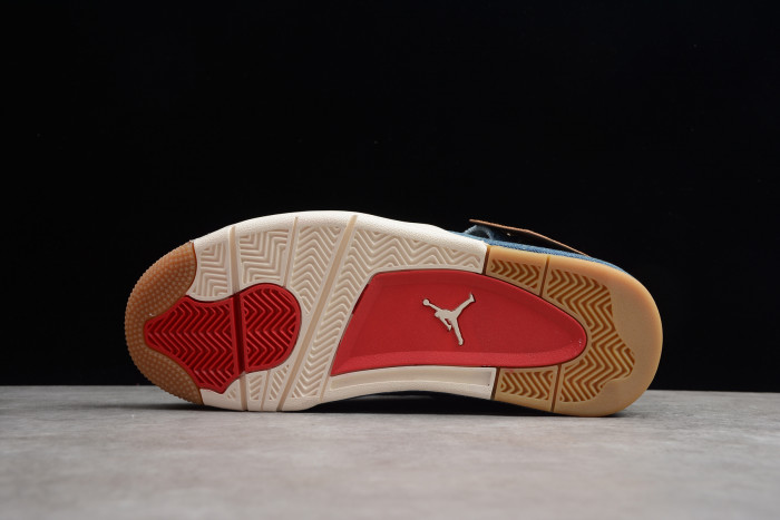 Levi’s x Nike Air Jordan 4 Denim AO2571-401